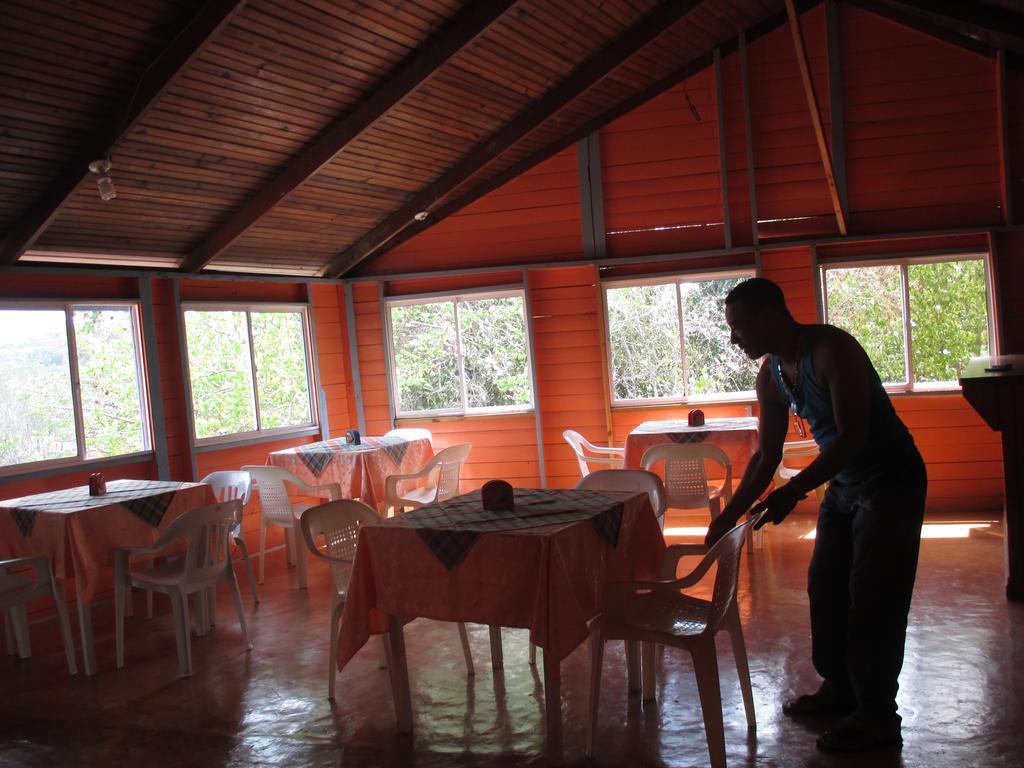 Hotel Flemming Tree Providencia Island Zewnętrze zdjęcie