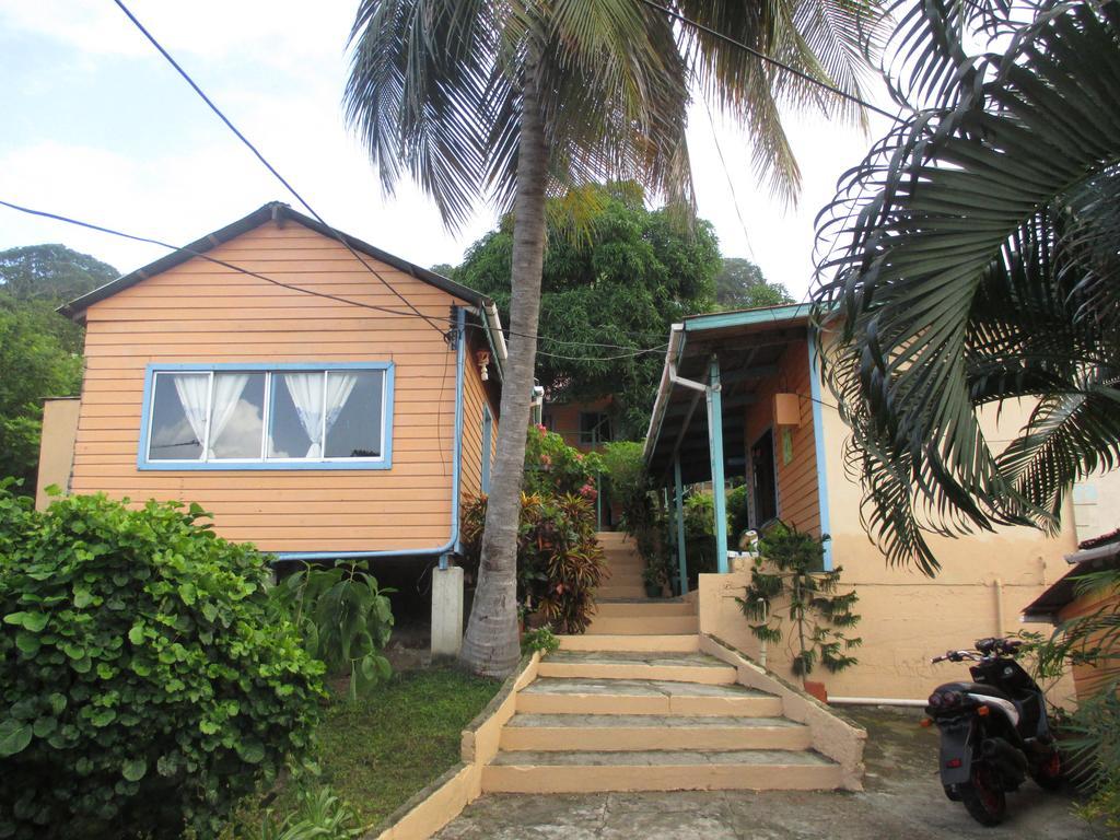 Hotel Flemming Tree Providencia Island Zewnętrze zdjęcie