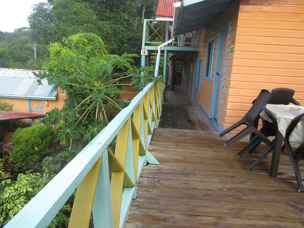 Hotel Flemming Tree Providencia Island Zewnętrze zdjęcie